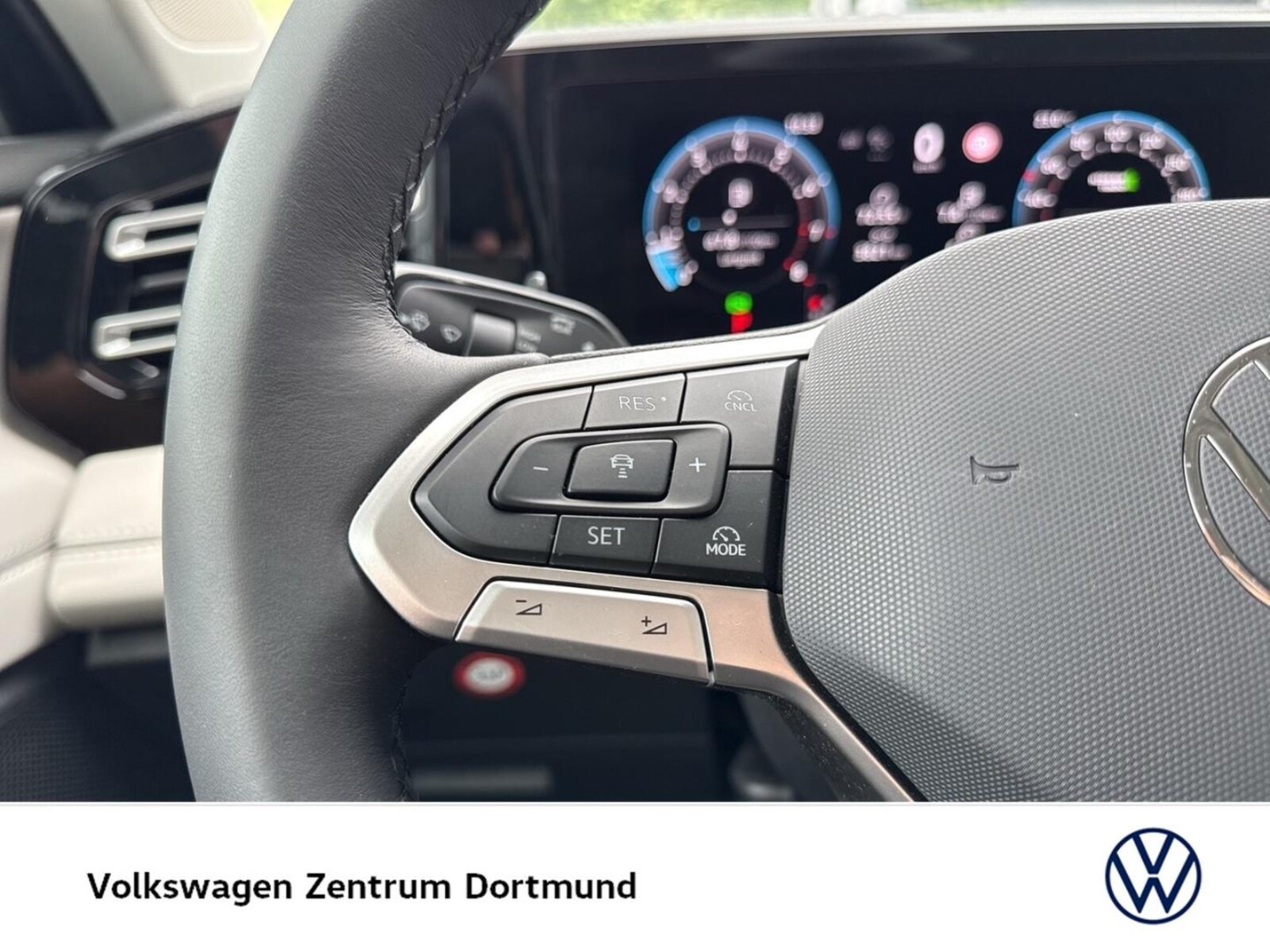 Volkswagen Tiguan – Bild 12