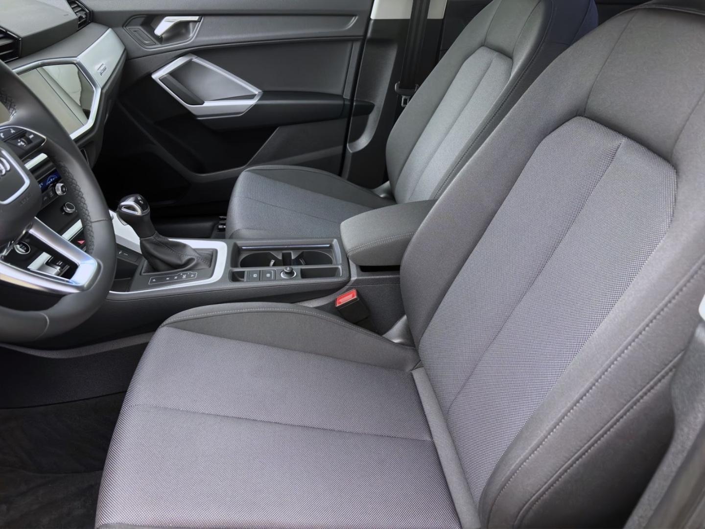 Bild über Audi Q3 Sportback 35 TDI S tronic - für weitere Informationen kontaktieren Sie den Audi Partner