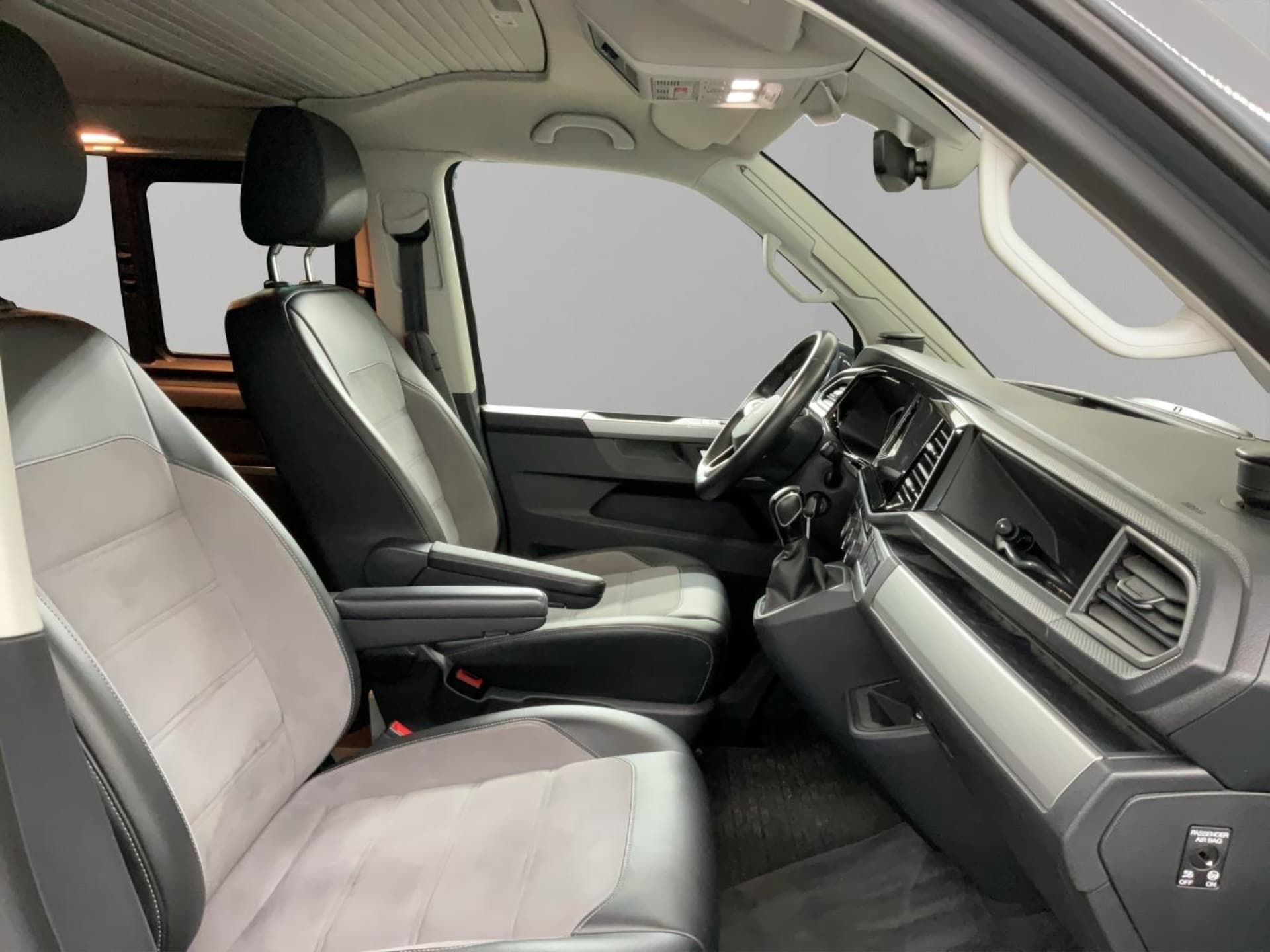 Volkswagen T6.1 California Beach