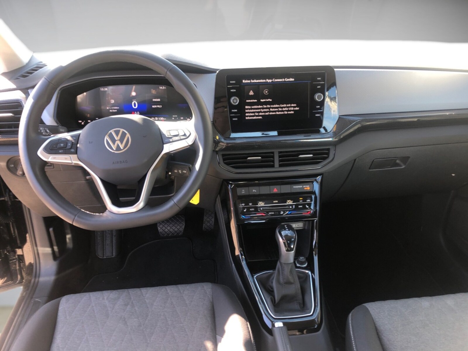 Volkswagen T-Cross – Bild 10