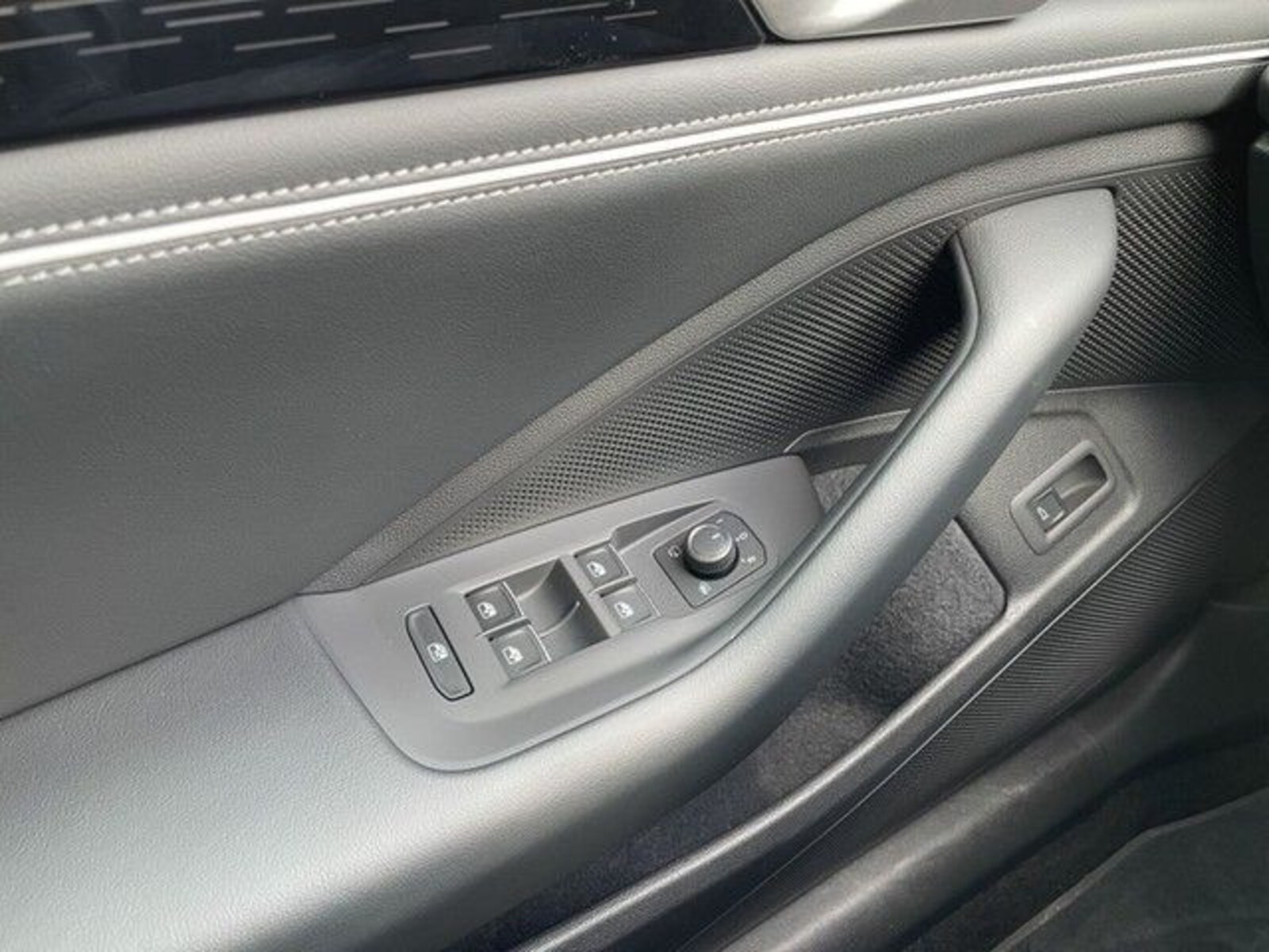 Volkswagen Passat – Bild 23