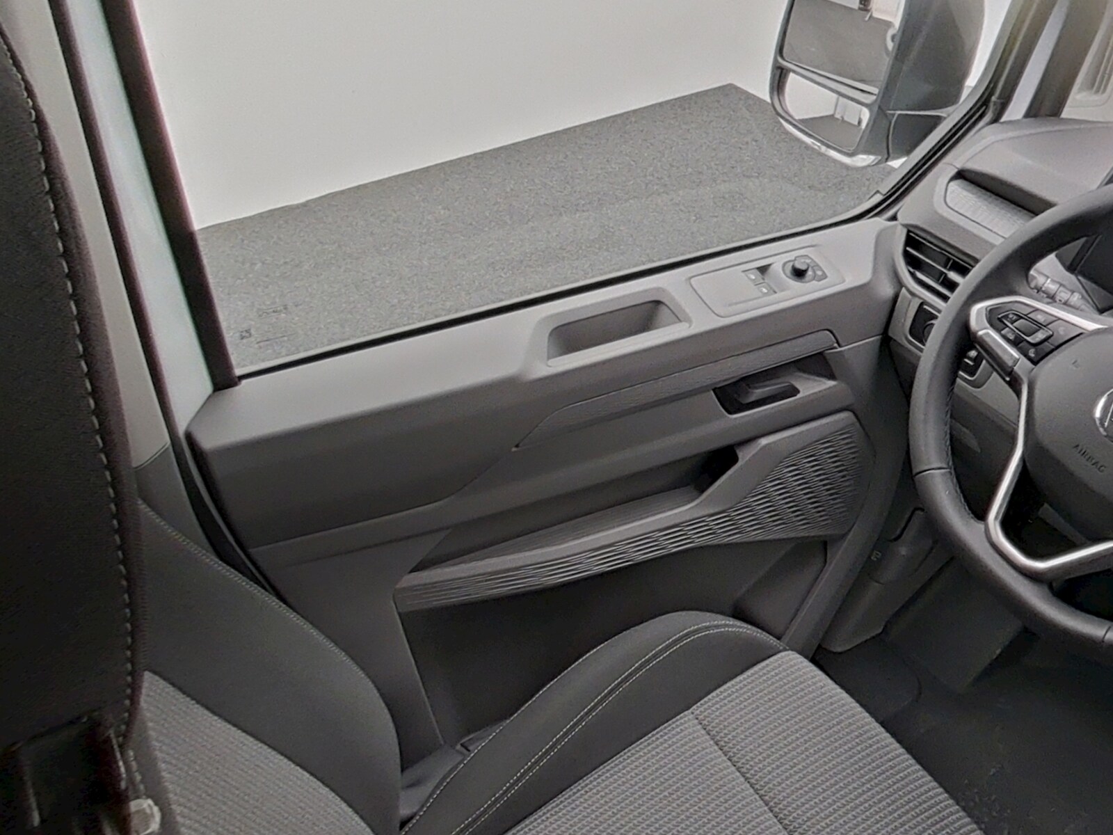 Volkswagen Transporter Kasten kurzer Radstand – Bild 12