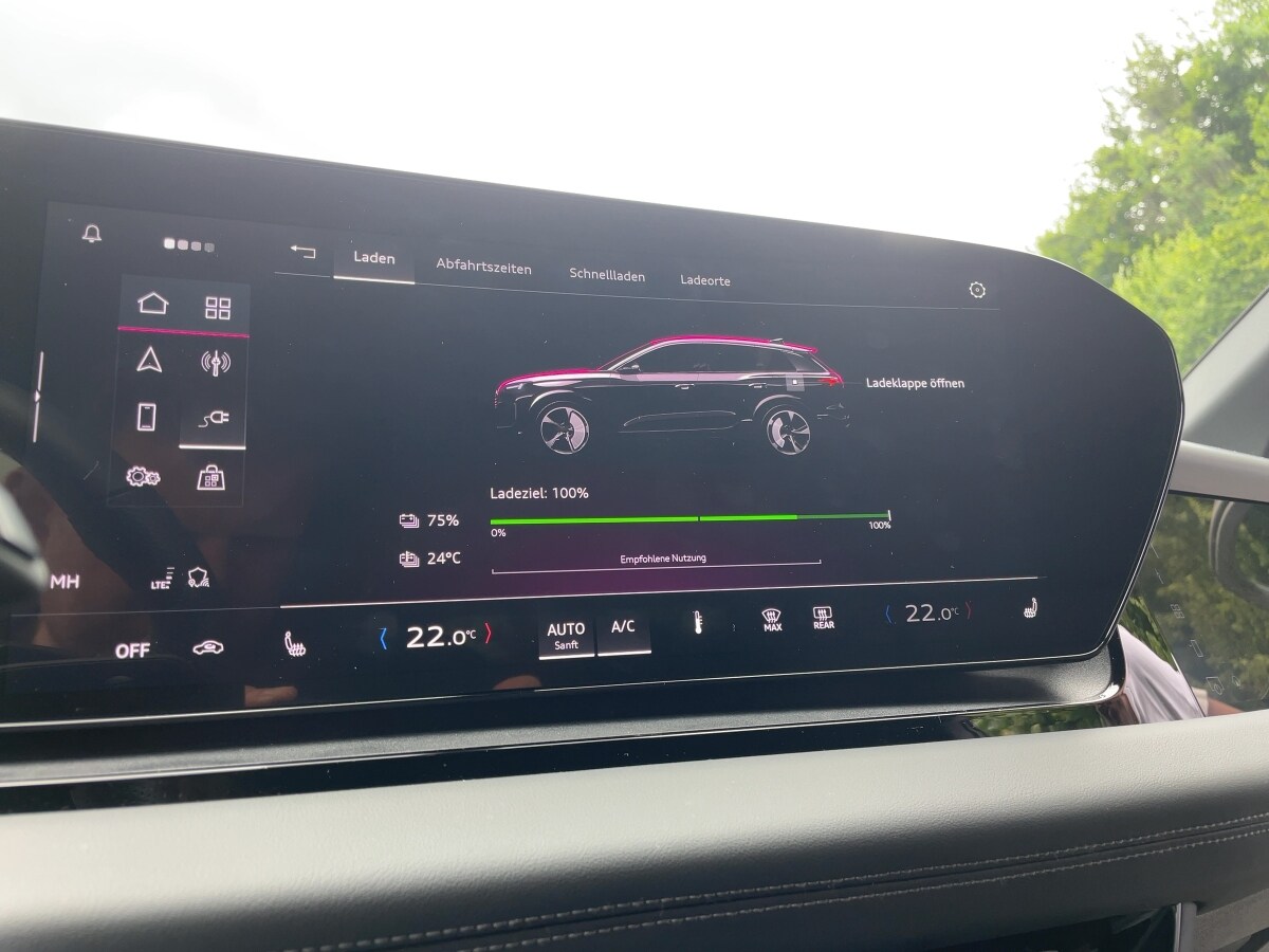 Image about Audi Q6 SUV e-tron e-tron quattro