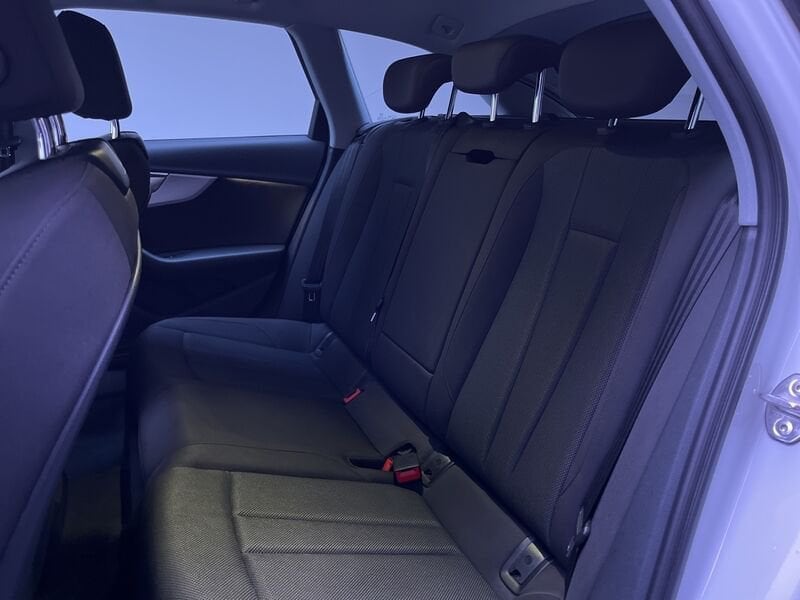 Image about Audi A4 Avant Business Advanced 35 TDI 120 kW (163 PS) S tronic