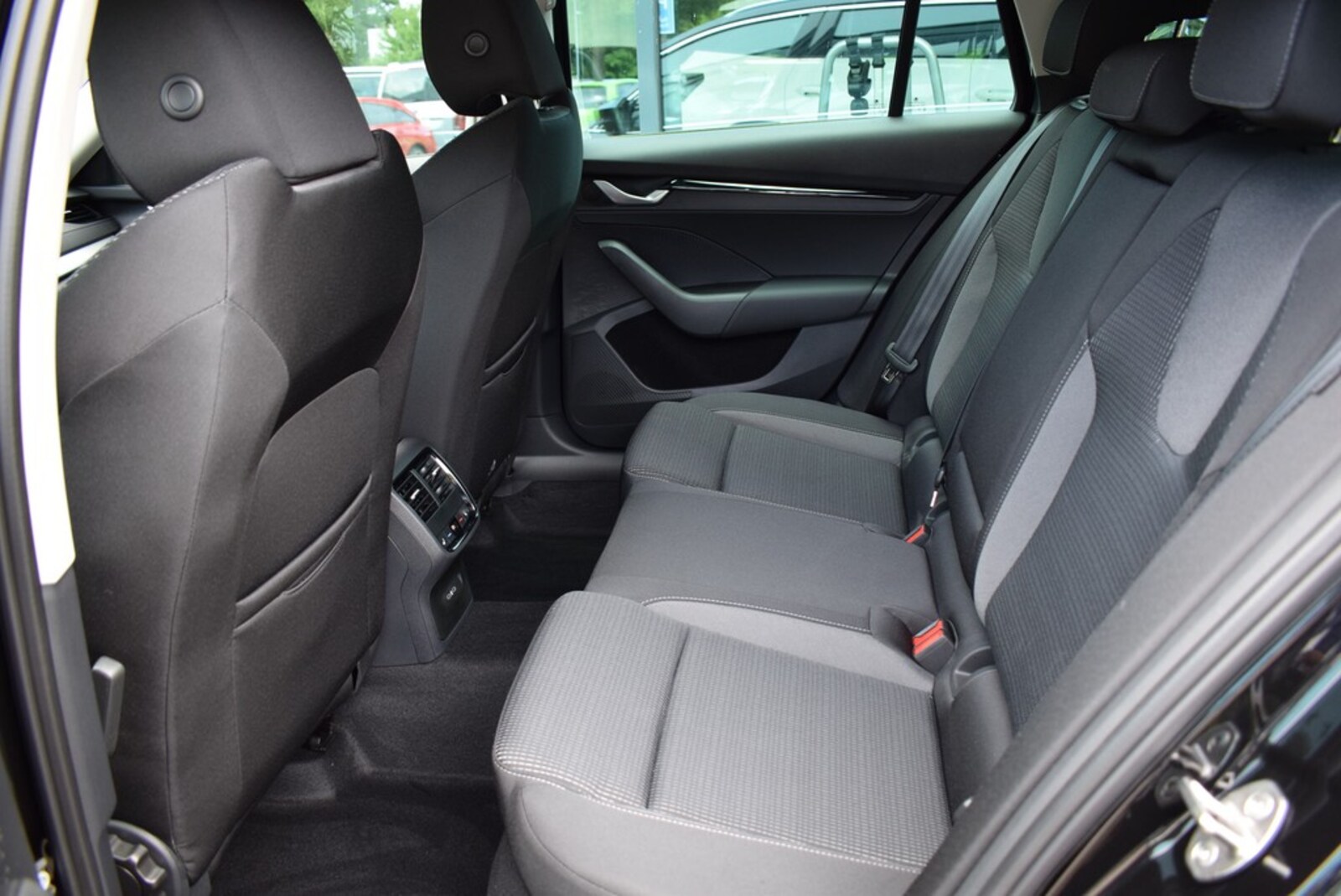 Škoda Octavia Combi – Bild 11