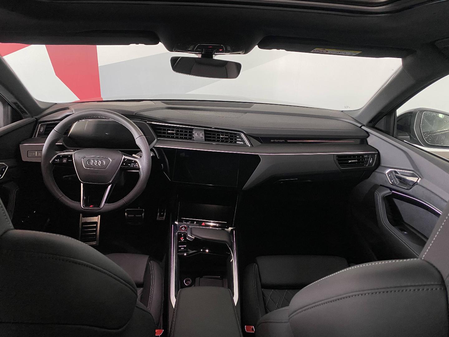 Image about Audi SQ8 Sportback e-tron SQ8 Sportback e-tron 370,00 kW