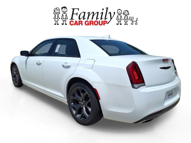 2023 Chrysler 300