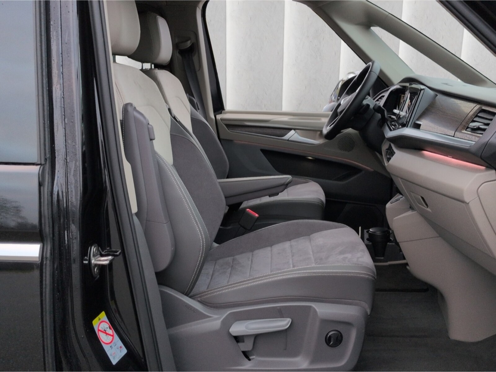 Volkswagen Multivan Langversion – Bild 8