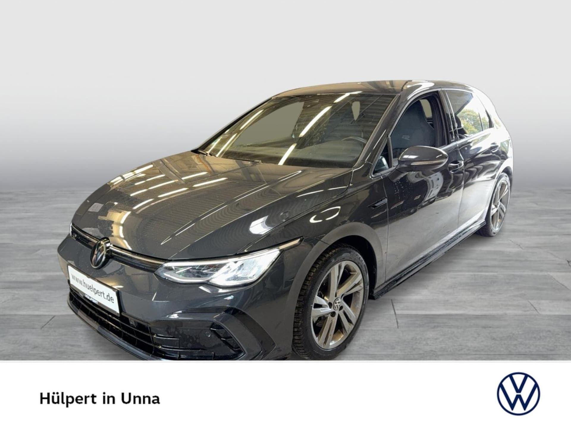 Volkswagen Golf — Volkswagen Golf Golf VIII 1.5 eTSI R-LINE LM17 CARPLAY SITZHEIZ.