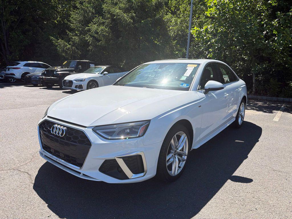 2020 Audi A4 45 quattro S tronic Premium's photo