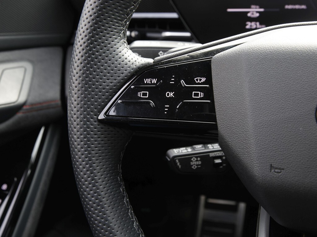 Image about Audi Q6 SUV e-tron e-tron quattro