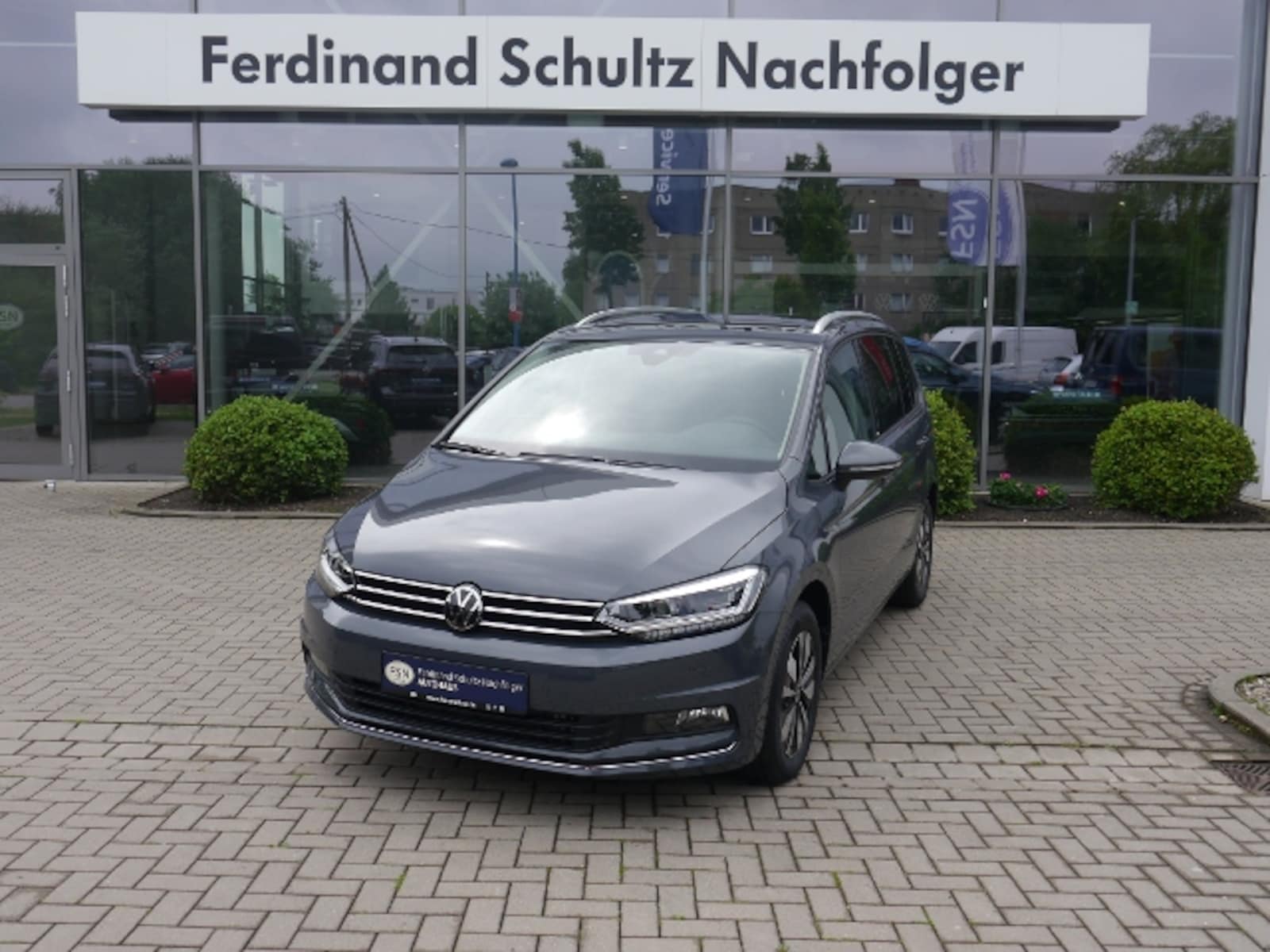 Volkswagen Touran – Bild 2