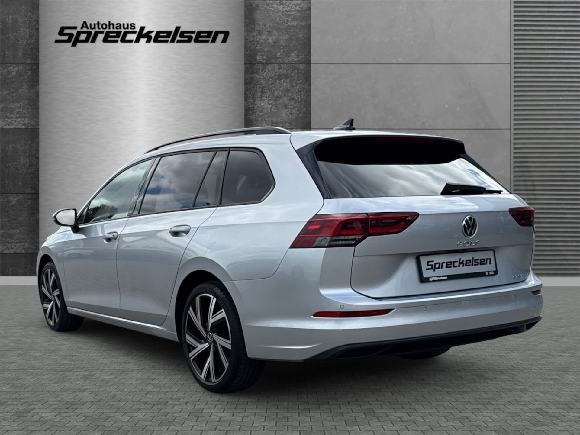Volkswagen Golf Variant Life