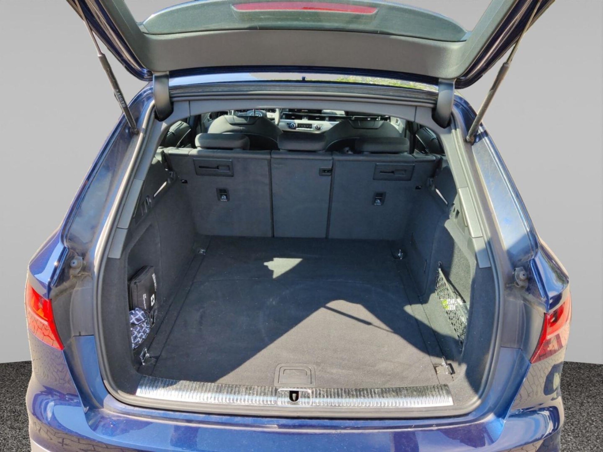 Audi A4 Avant S line