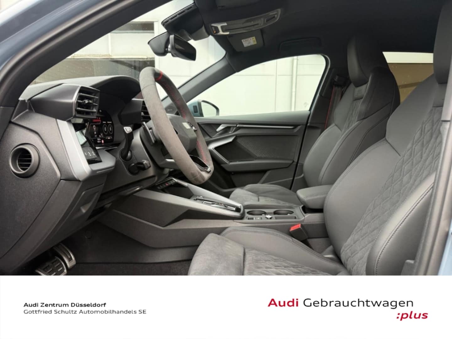 Bild über Audi RS 3 Sportback TFSI quattro 294 kW S tronic - für weitere Informationen kontaktieren Sie den Audi Partner
