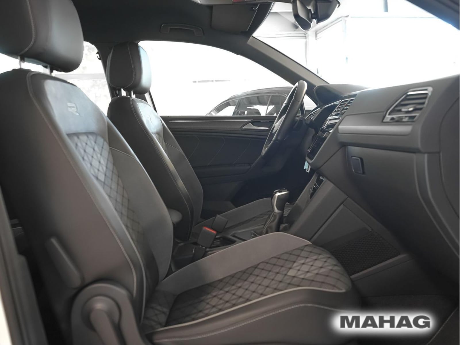 Volkswagen Tiguan – Bild 14