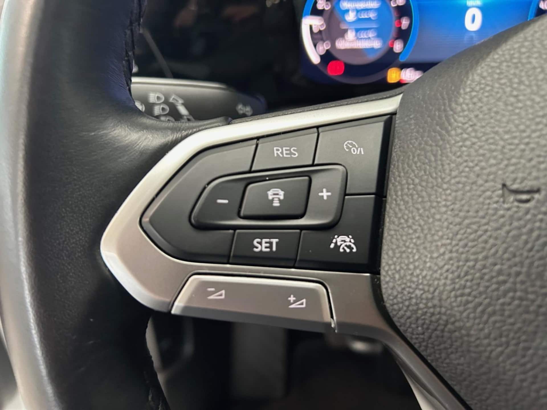 Volkswagen Golf Variant Style