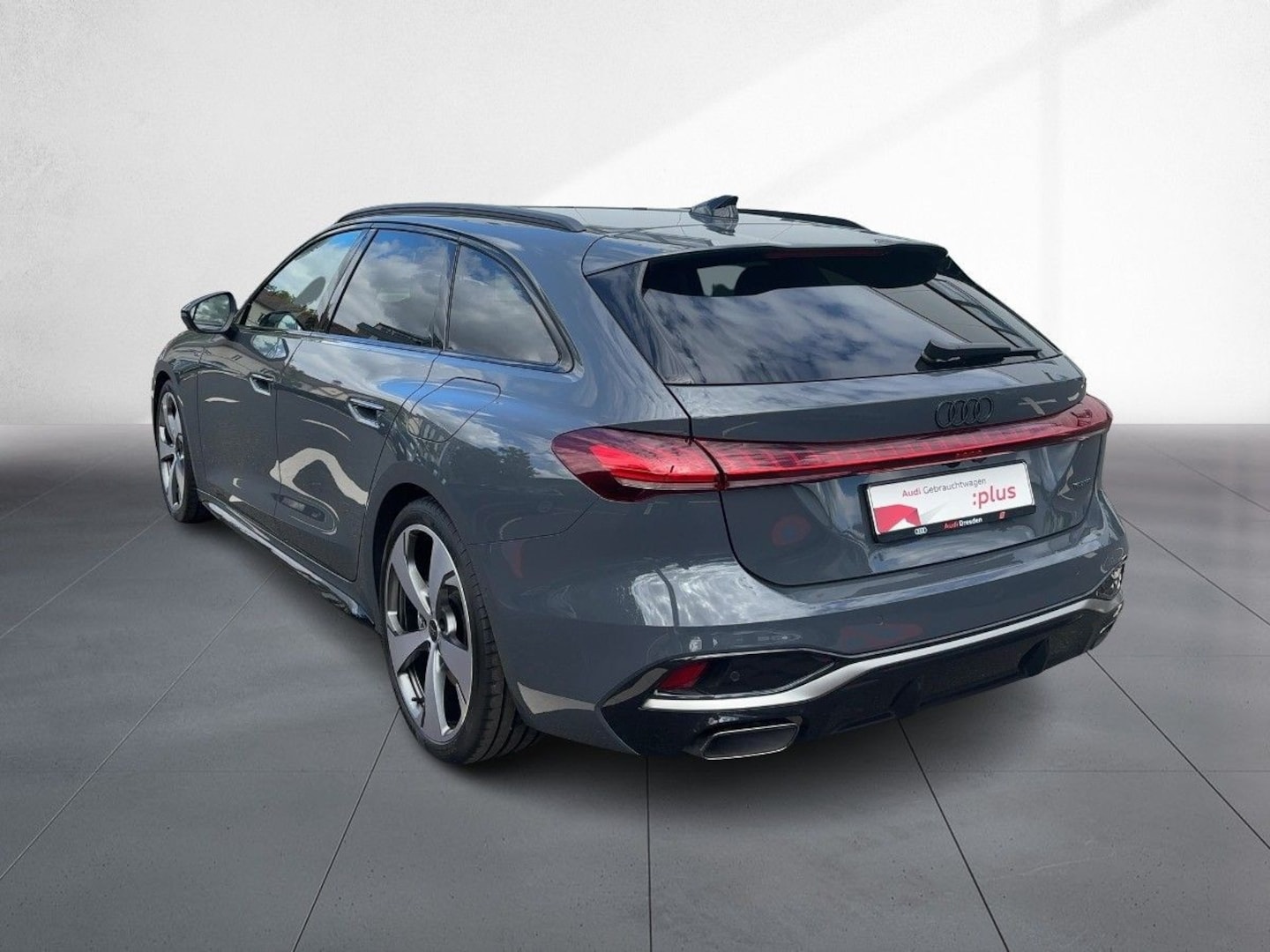 Bild über Audi A5 Avant e-hybrid e-hybrid quattro 220 kW S tronic - für weitere Informationen kontaktieren Sie den Audi Partner