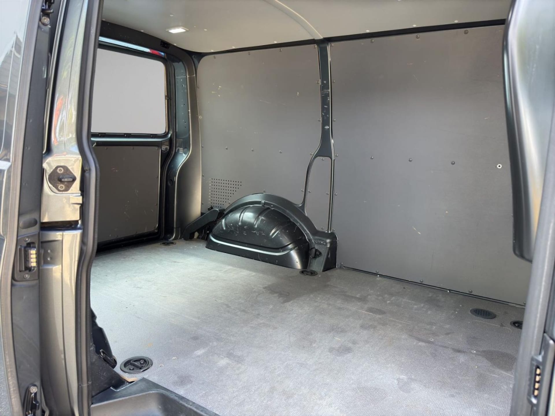 Volkswagen T6.1 Transporter Kasten kurzer Radstand
