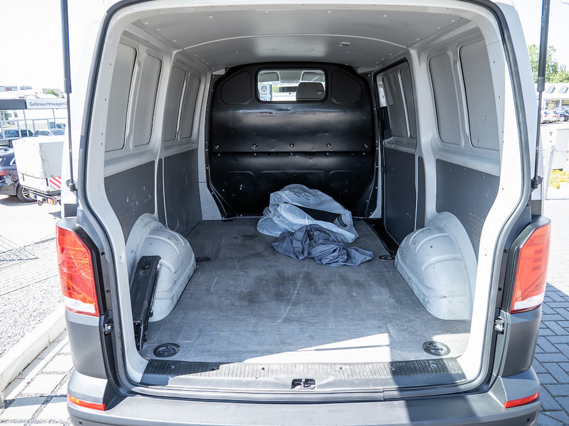 Volkswagen T6.1 Transporter Kasten kurzer Radstand