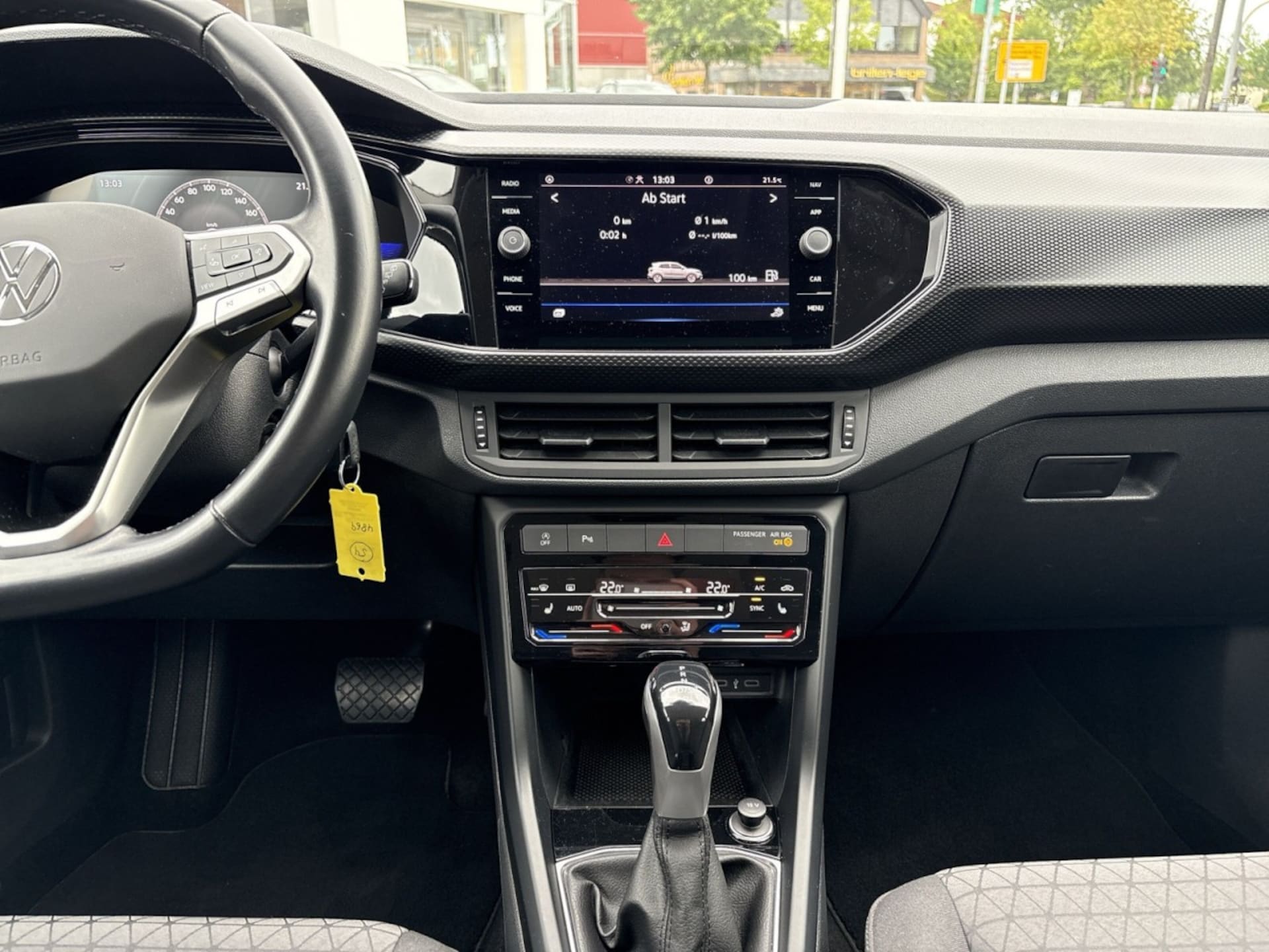 Volkswagen T-Cross Life
