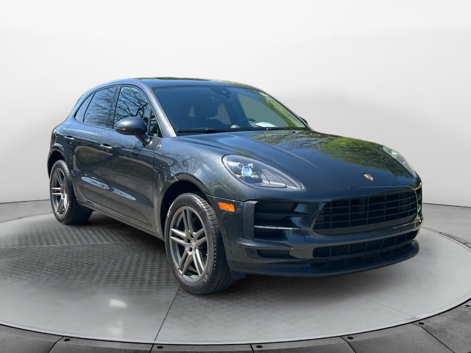 2021 Porsche Macan -'s photo