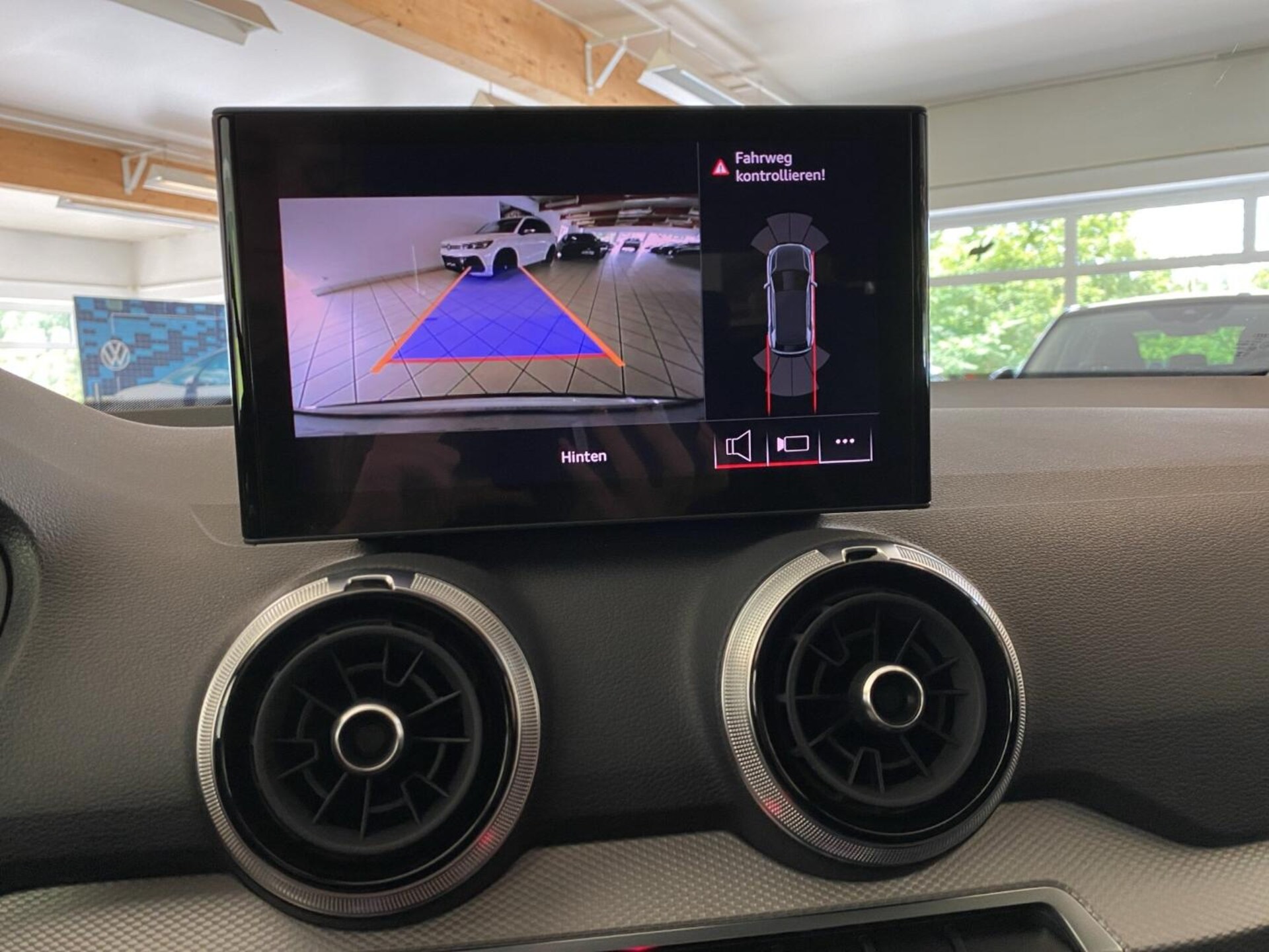 Audi Q2 S line