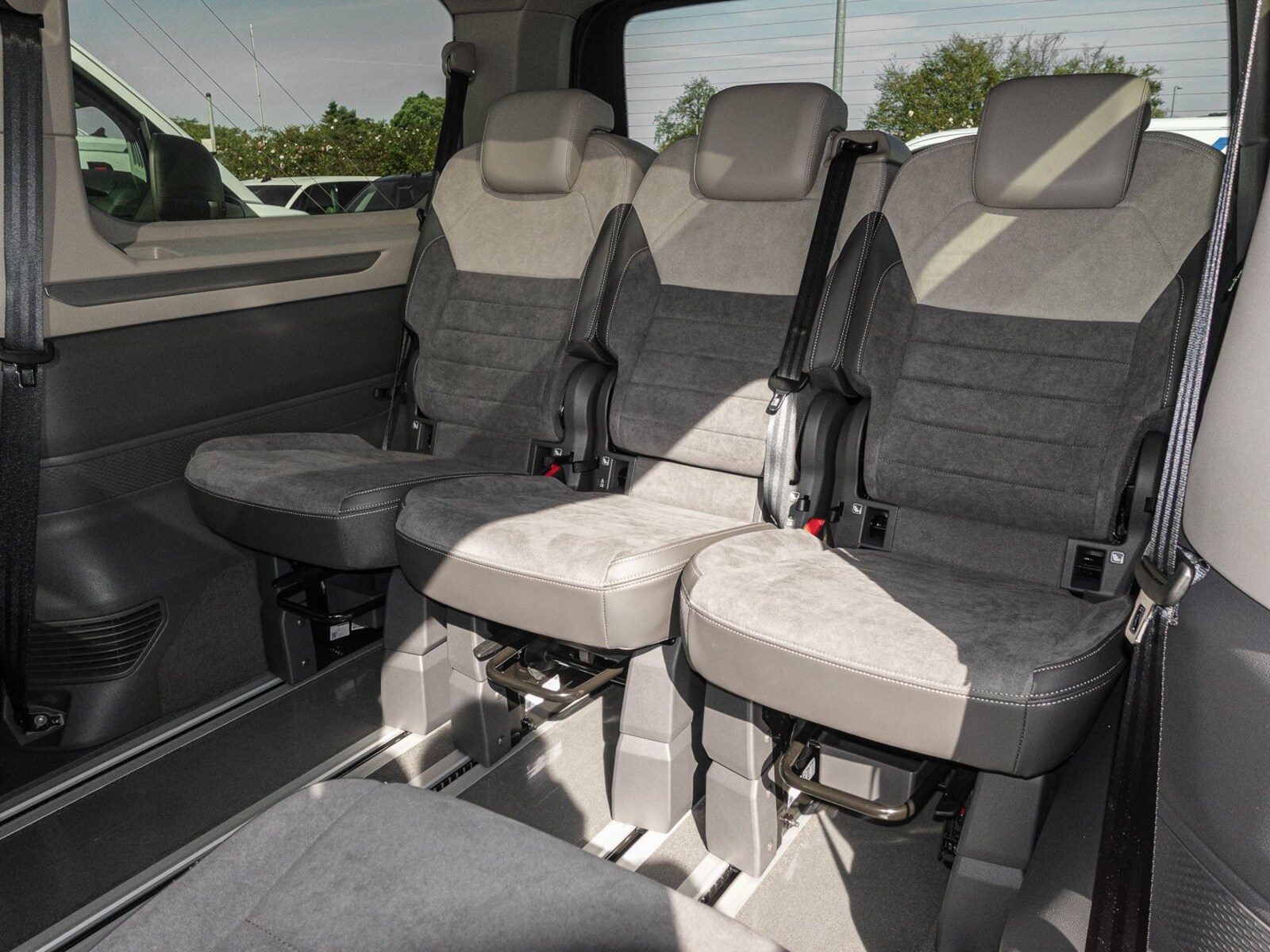 Volkswagen Multivan Langversion – Bild 15