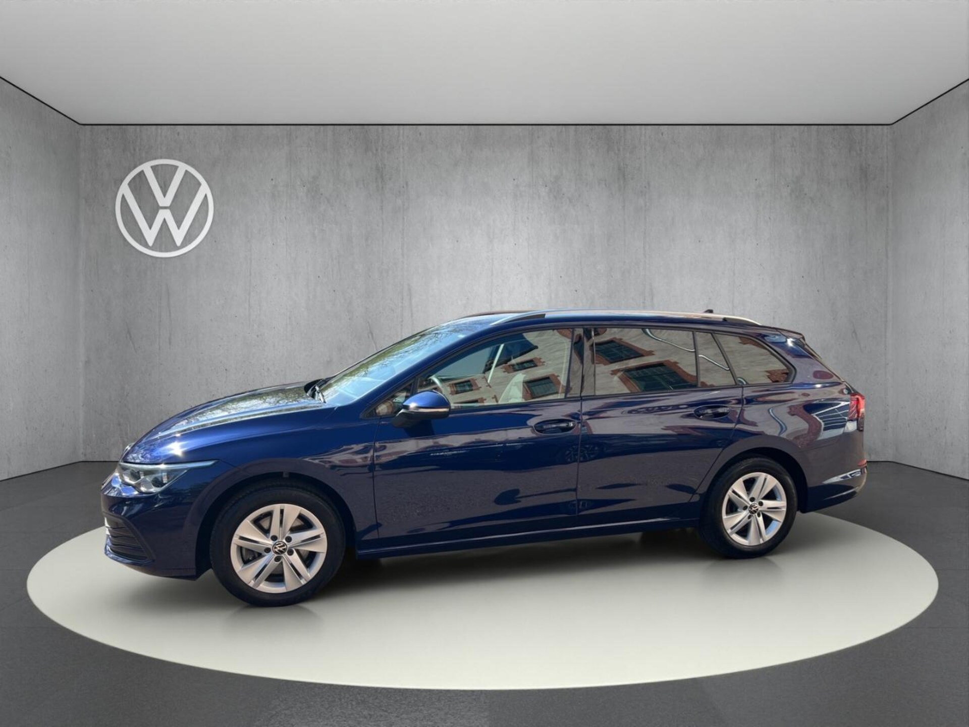 Volkswagen Golf Variant Life