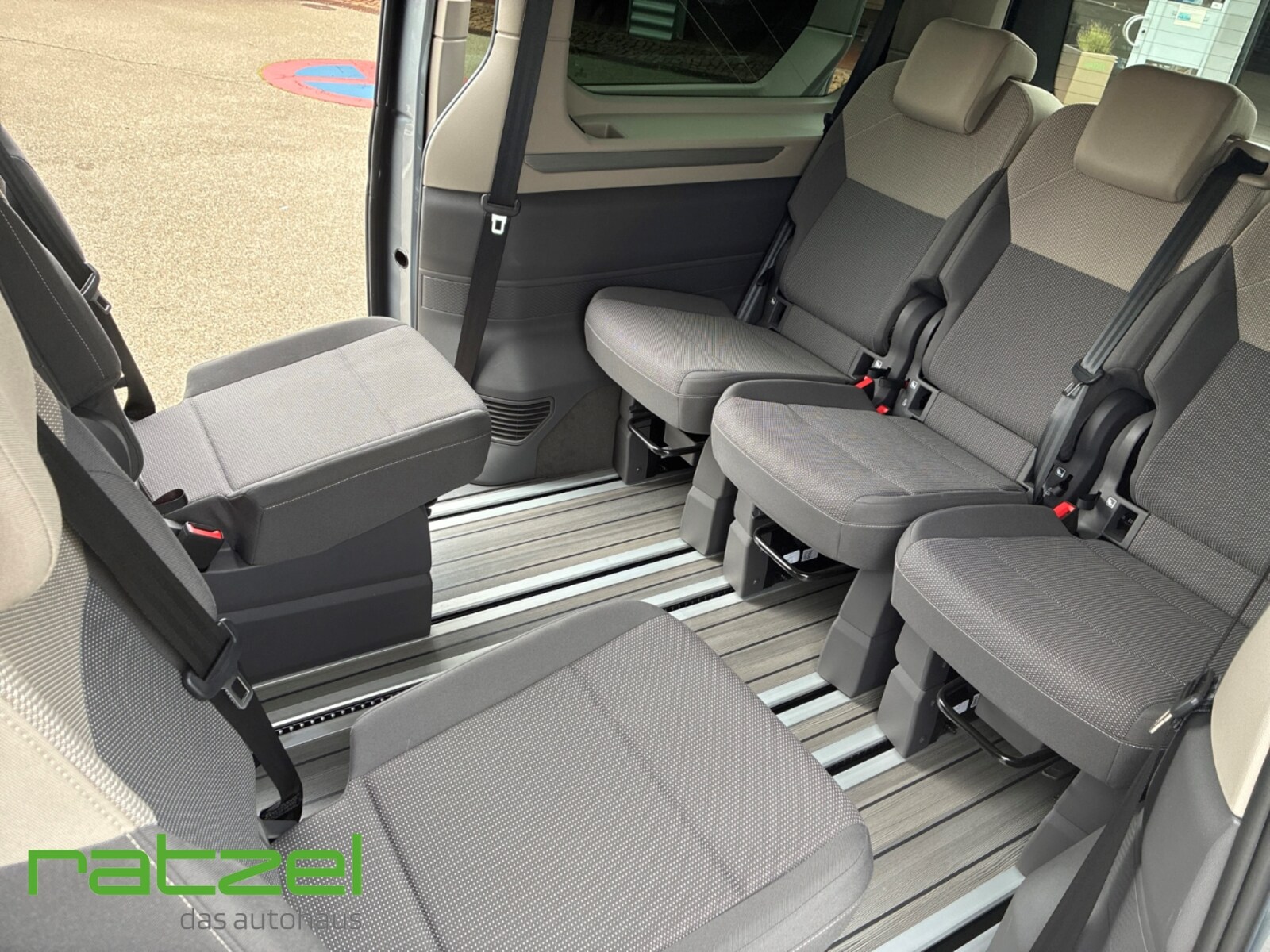 Volkswagen Multivan Langversion – Bild 8