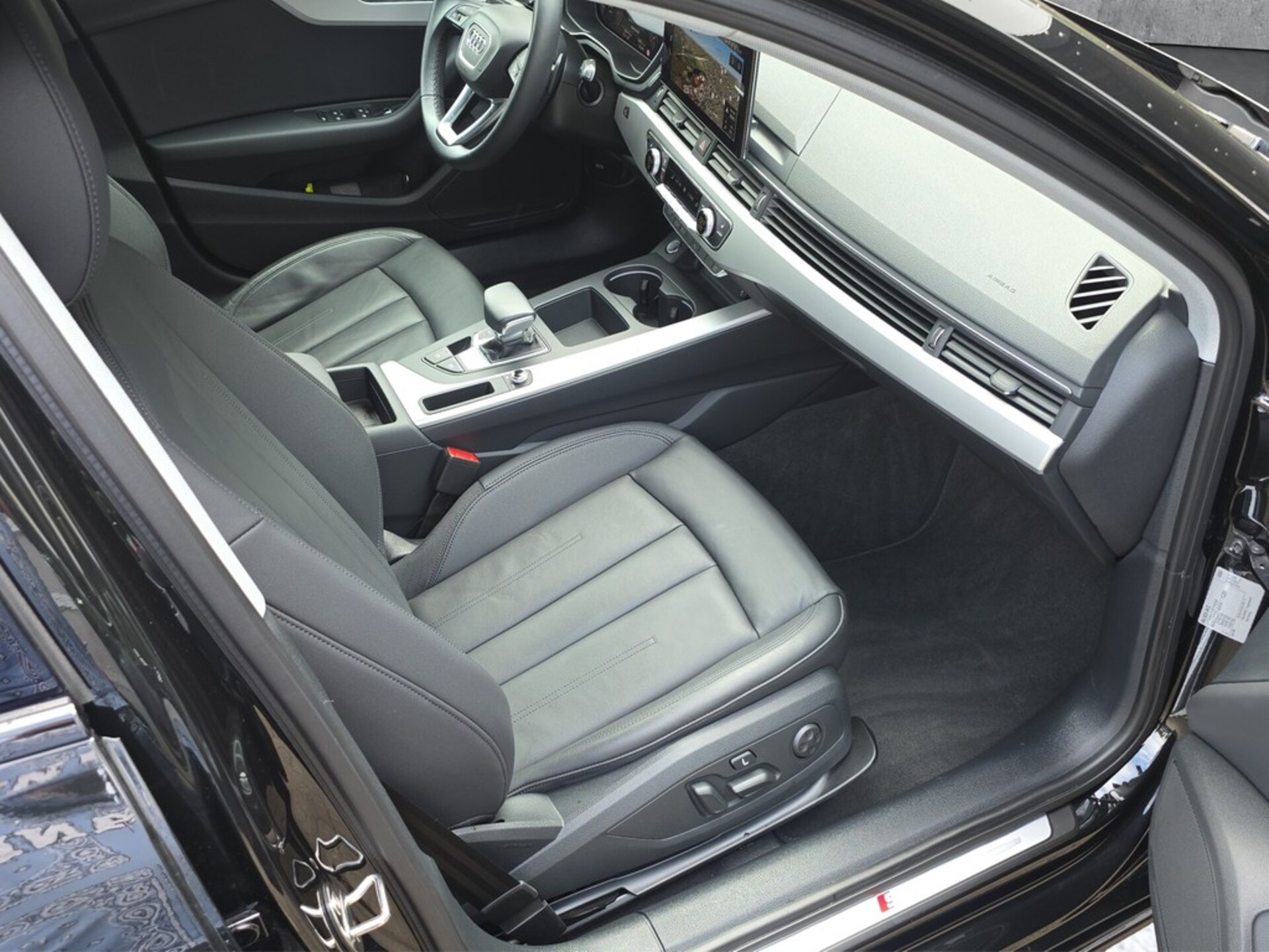 Audi A4 Avant S line