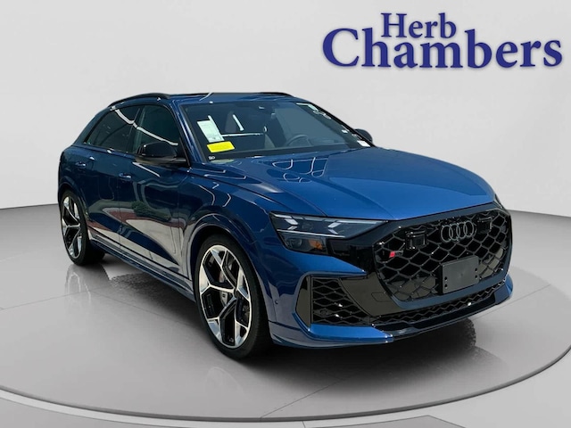 2026 Audi RS Q8 SUV performance