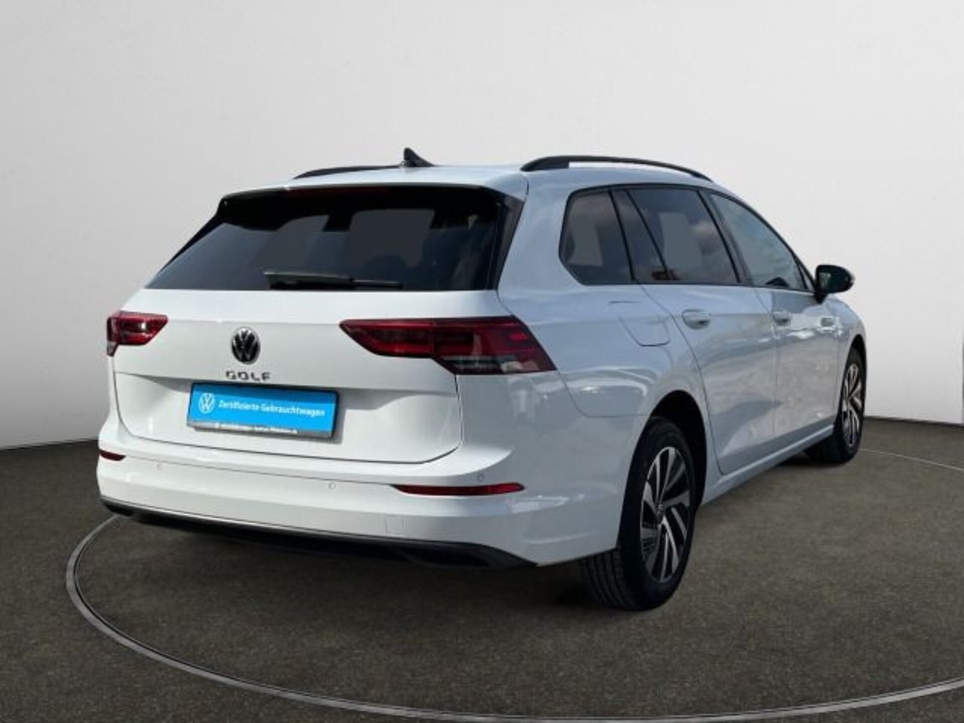 Volkswagen Golf Variant Life
