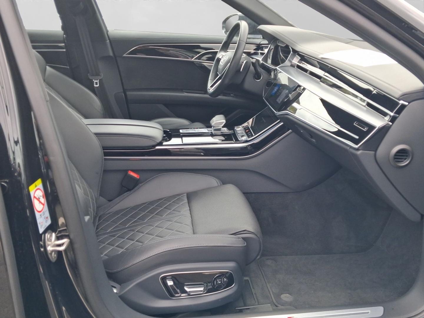 Bild über Audi A8 50 TDI quattro tiptronic - für weitere Informationen kontaktieren Sie den Audi Partner
