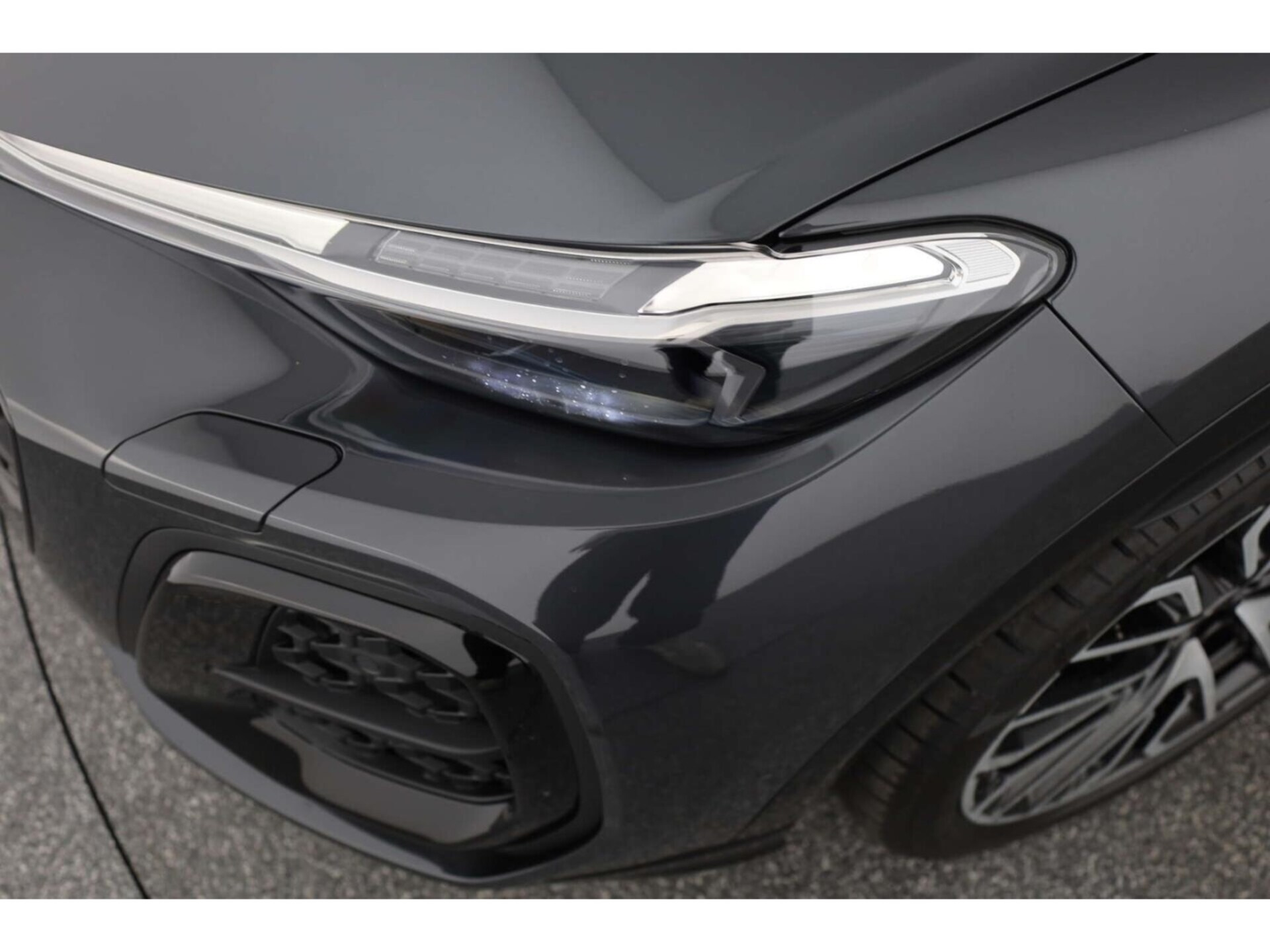 Audi SQ5 SUV edition one