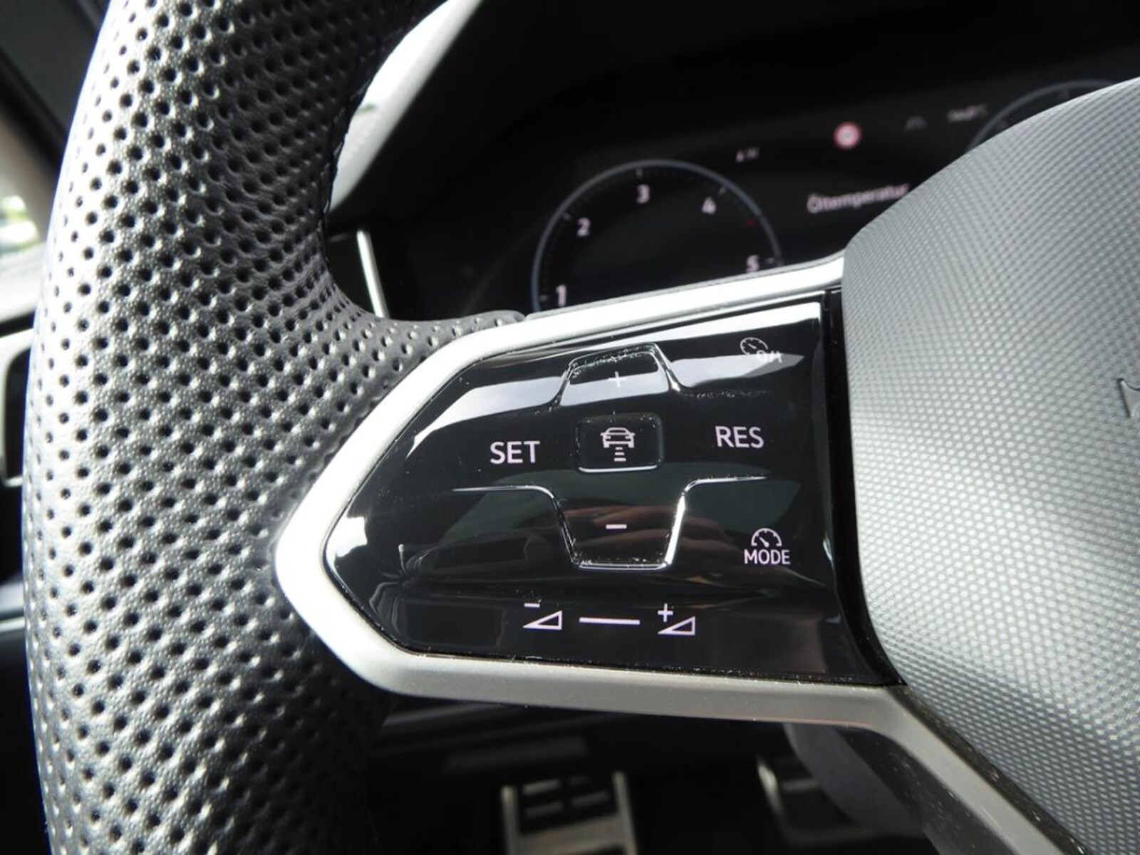 Volkswagen Touareg – Bild 11