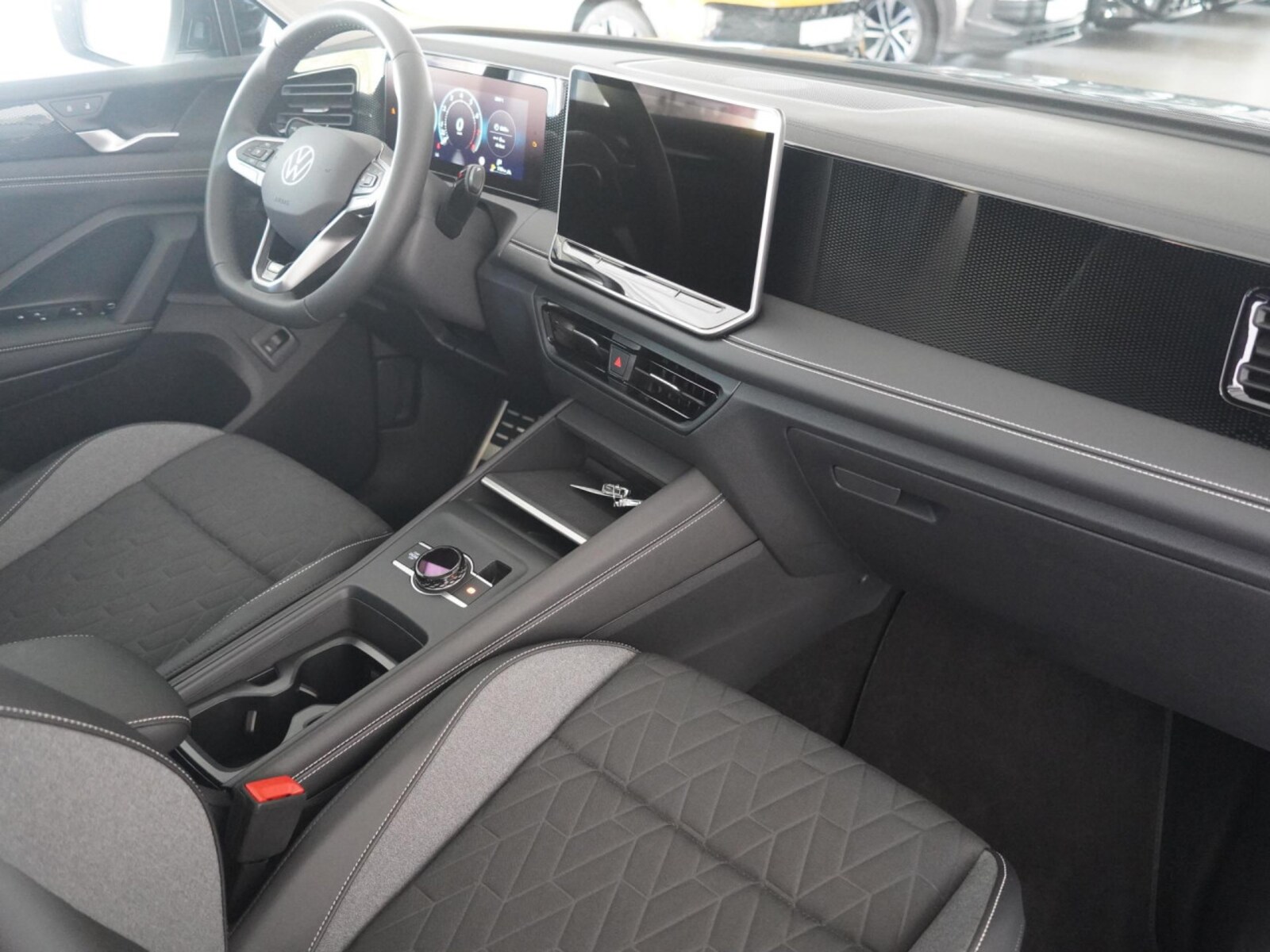 Volkswagen Tiguan – Bild 9