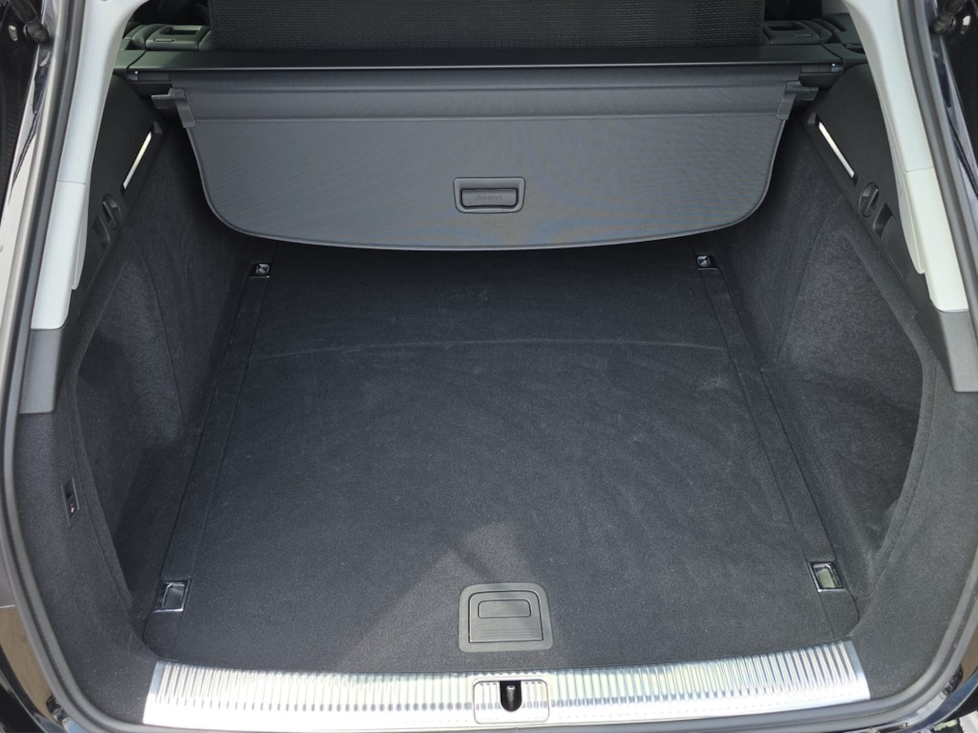 Audi A4 Avant S line