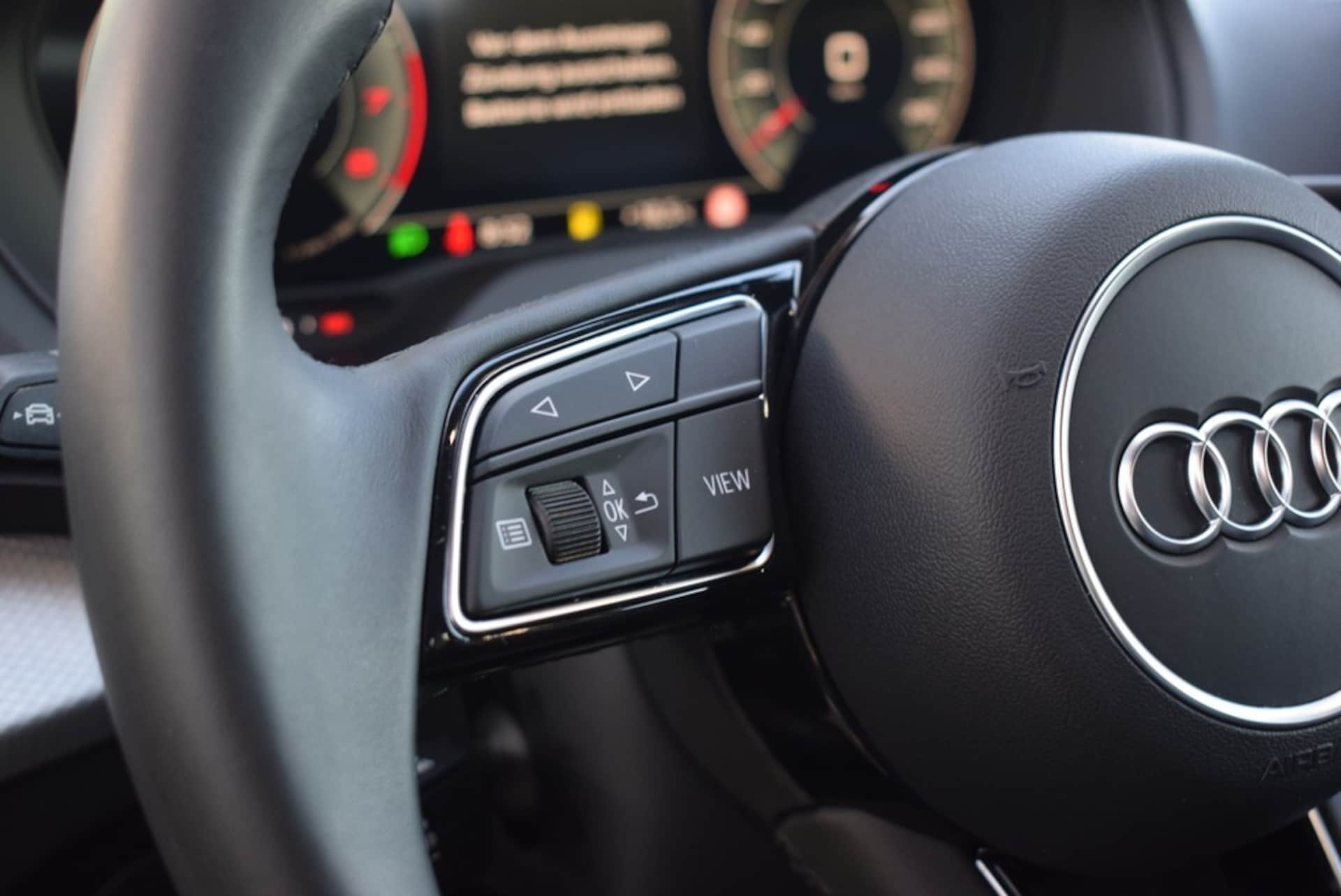 Audi Q2 S line