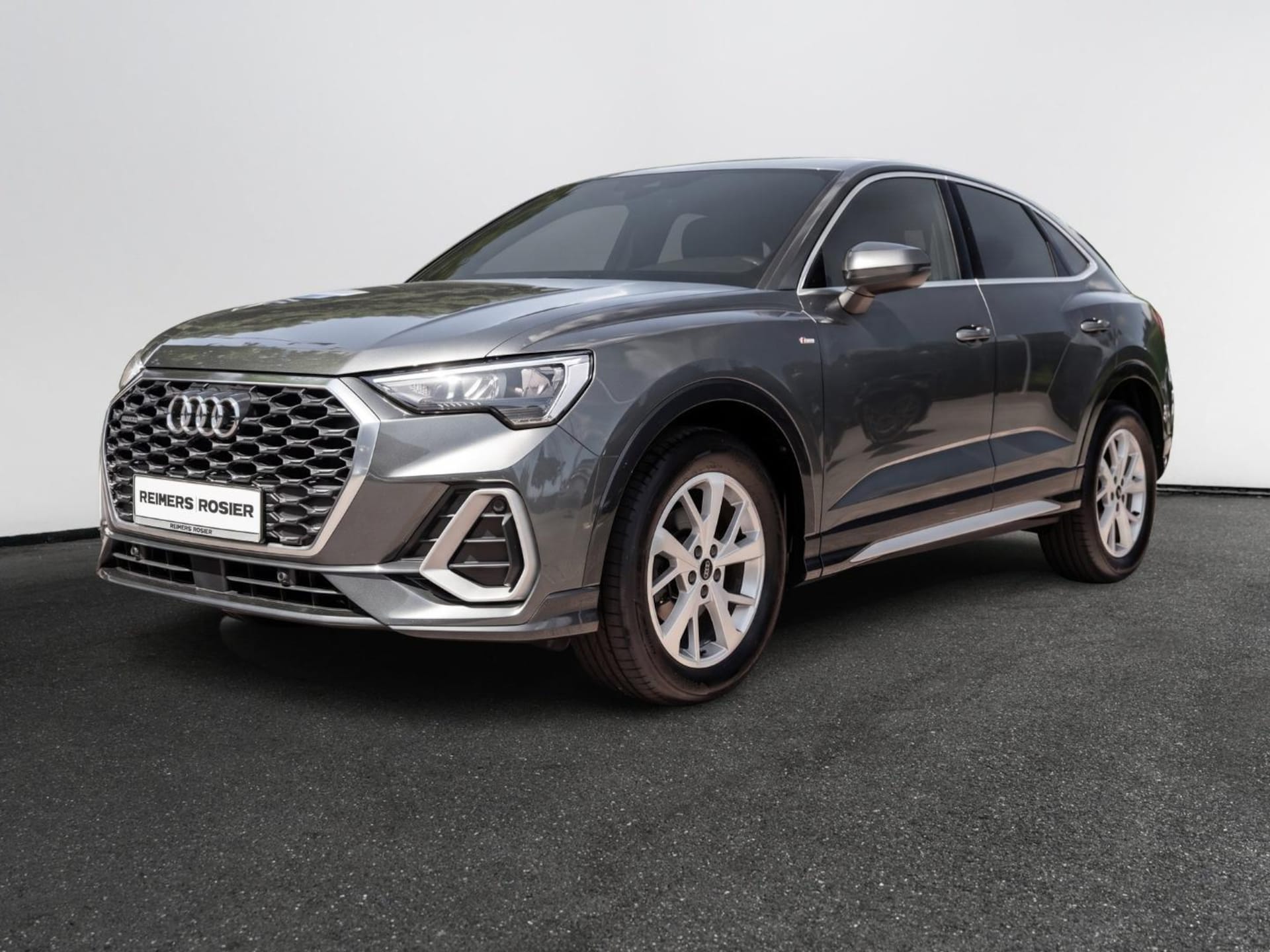 Audi Q3 Sportback S line