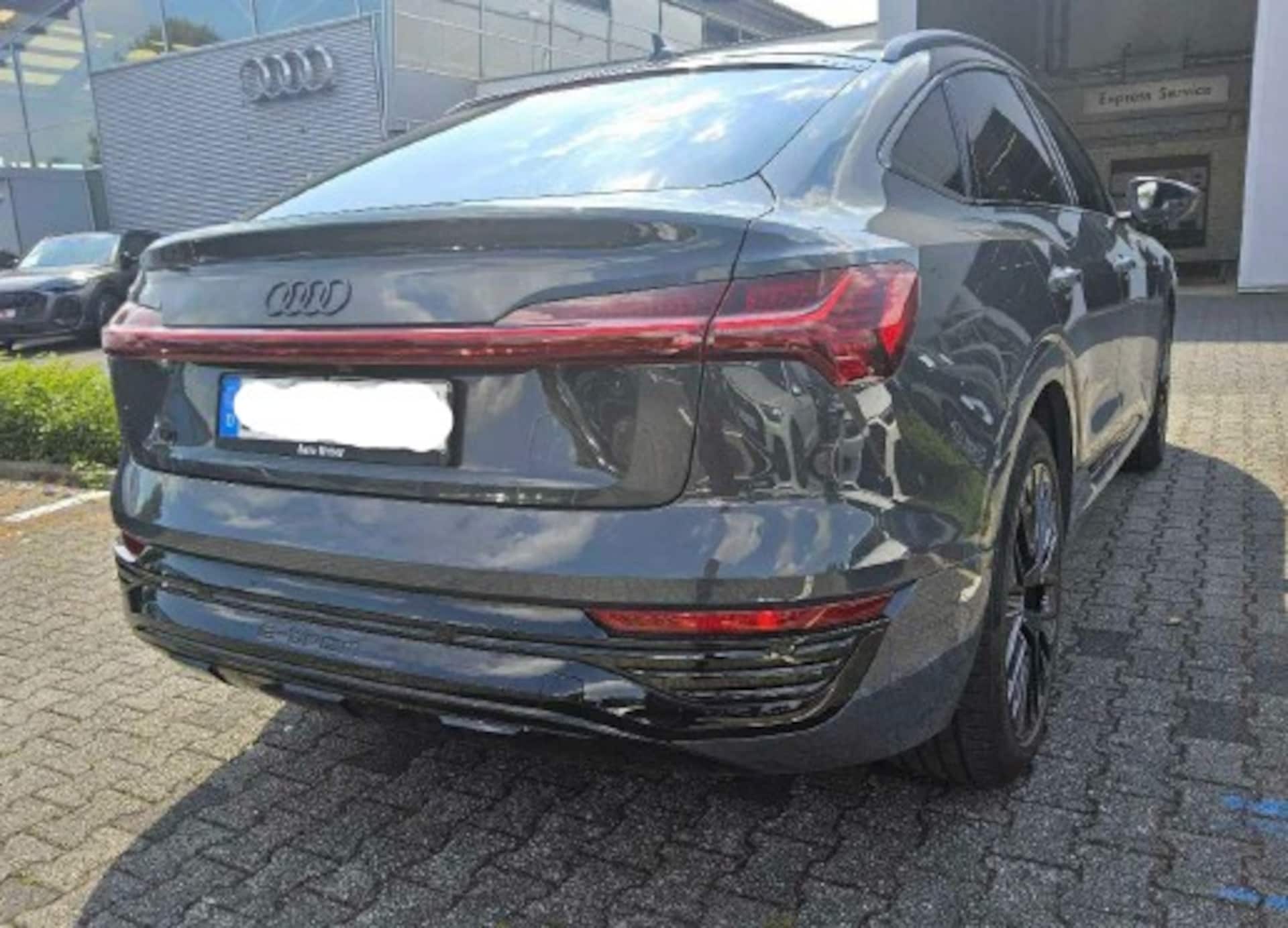 Audi Q8 Sportback e-tron Advanced