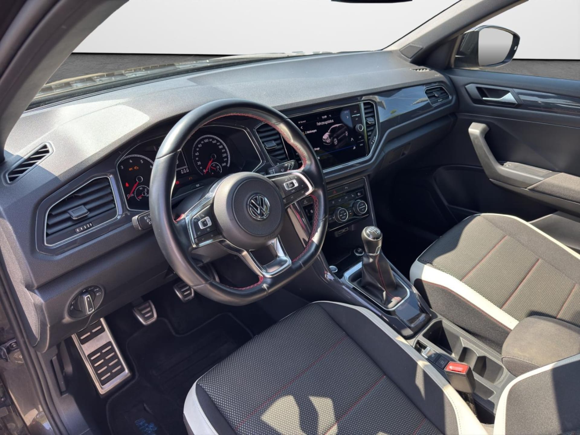 Volkswagen T-Roc Sport