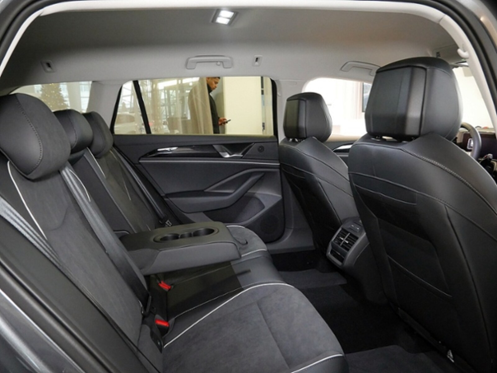 Volkswagen Passat – Bild 10