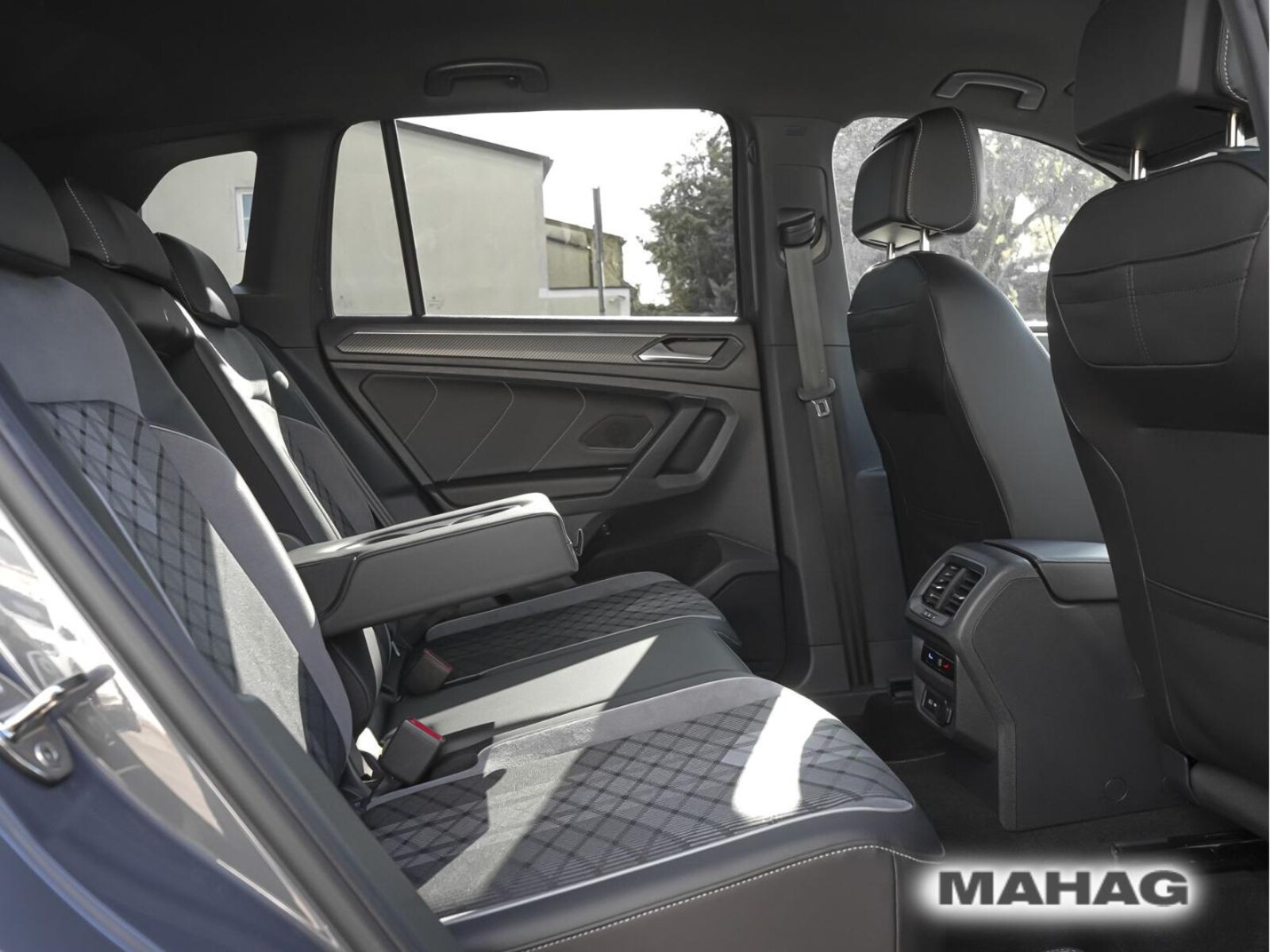 Volkswagen Tiguan – Bild 16