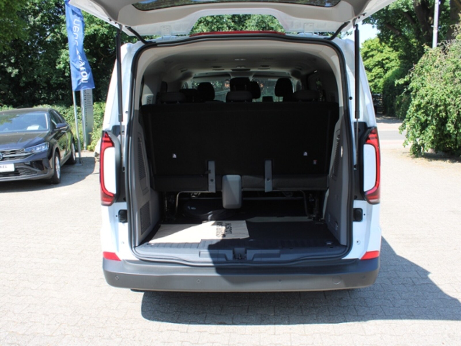 Volkswagen e-Caravelle – Bild 8