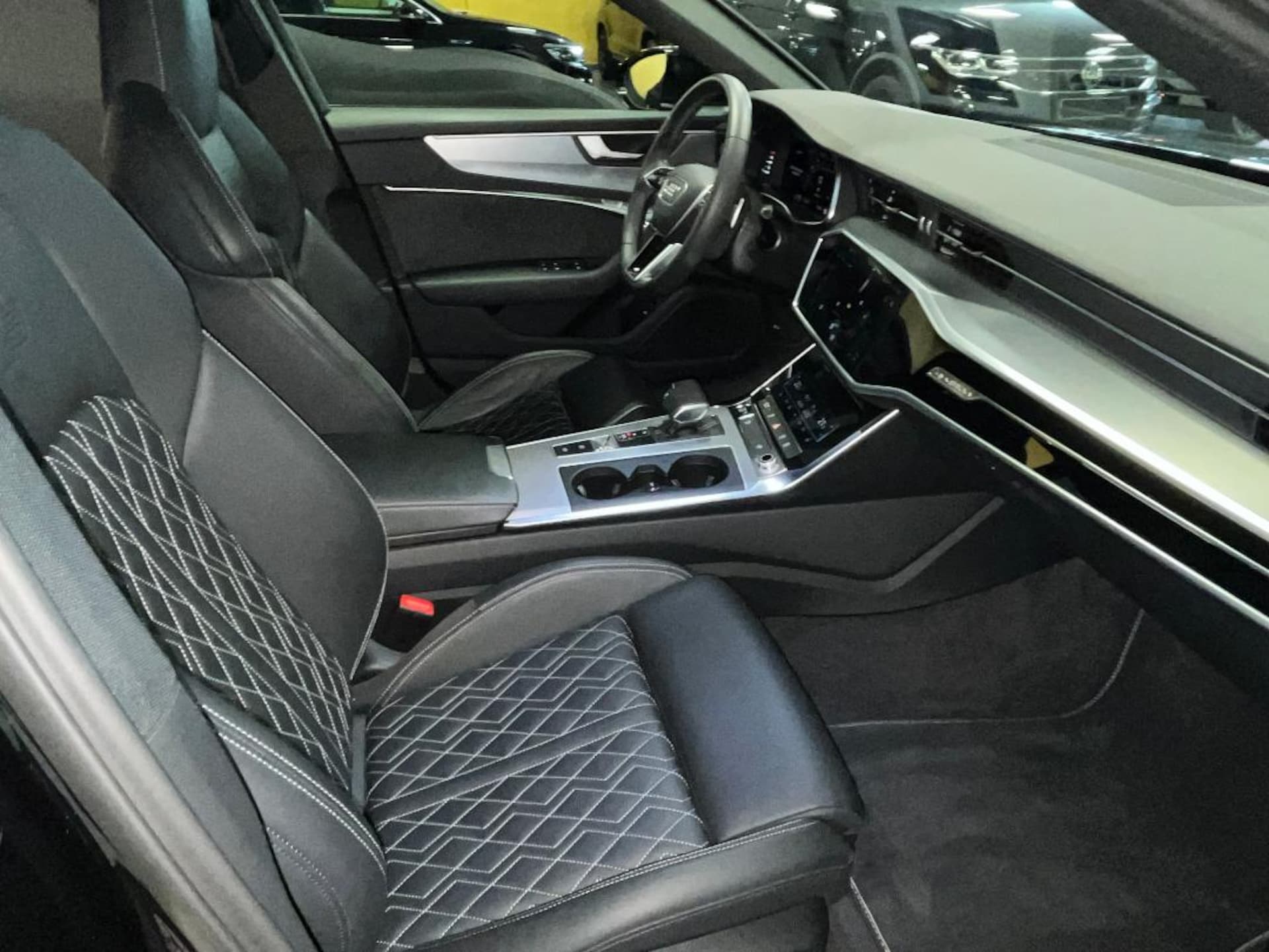 Audi A6 Avant S line