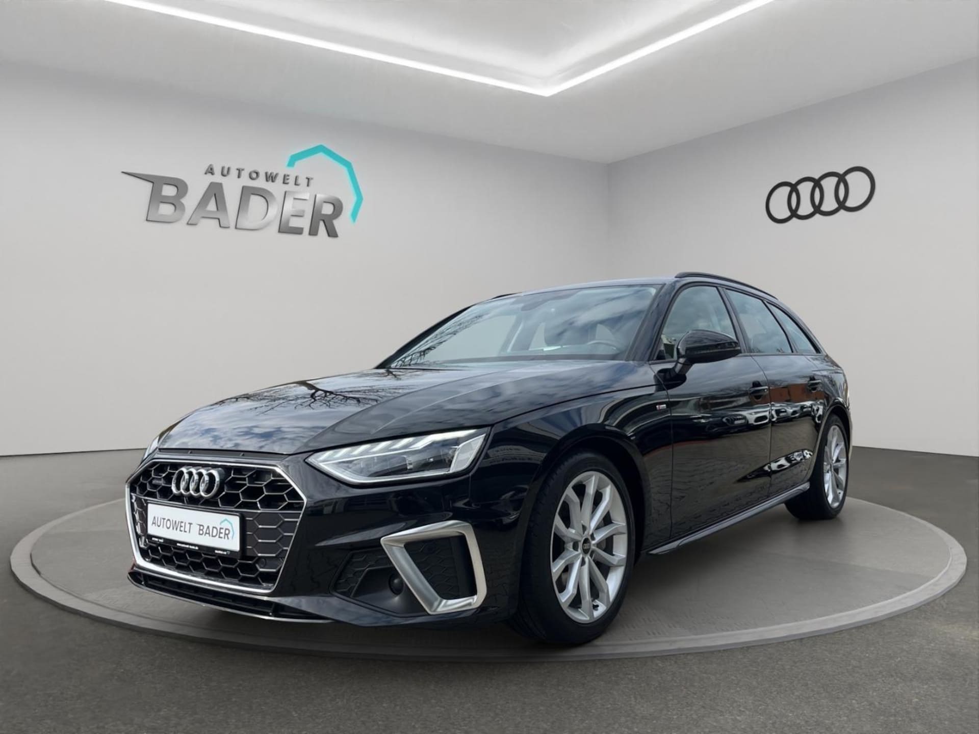 Audi A4 Avant S line