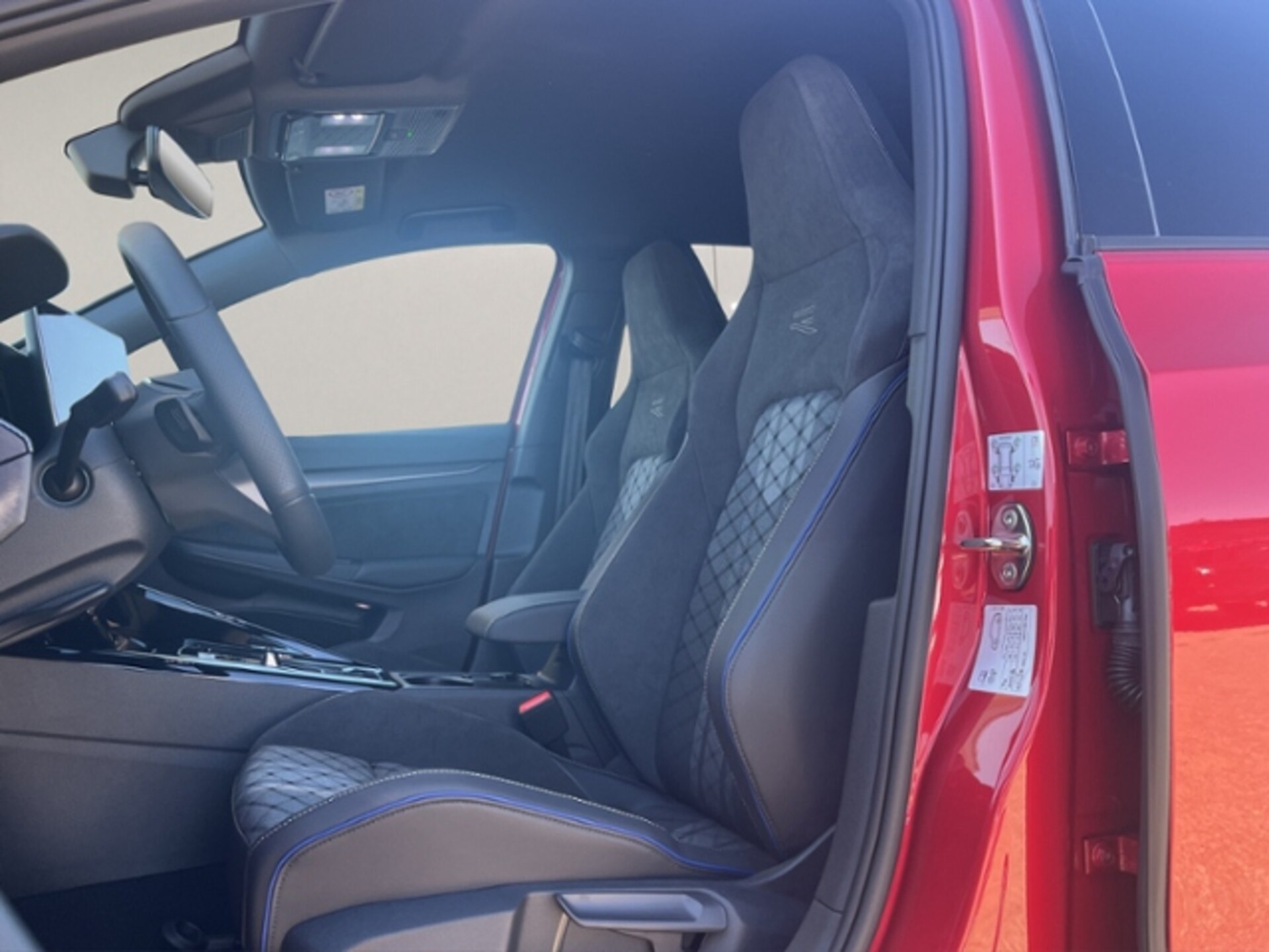 Volkswagen Golf R-Line