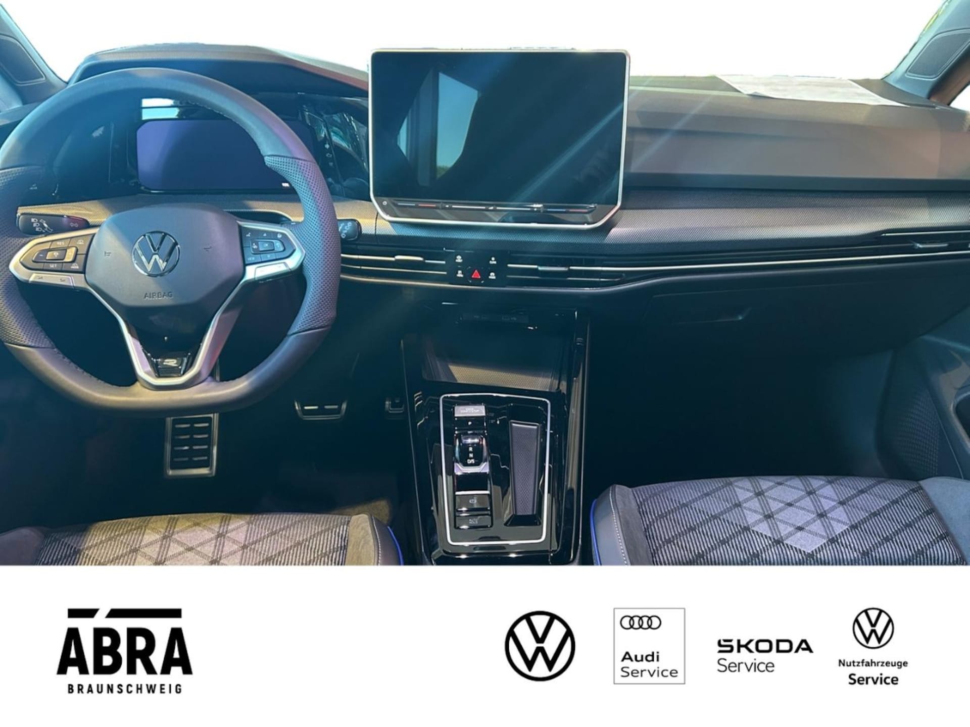 Volkswagen Golf R-Line