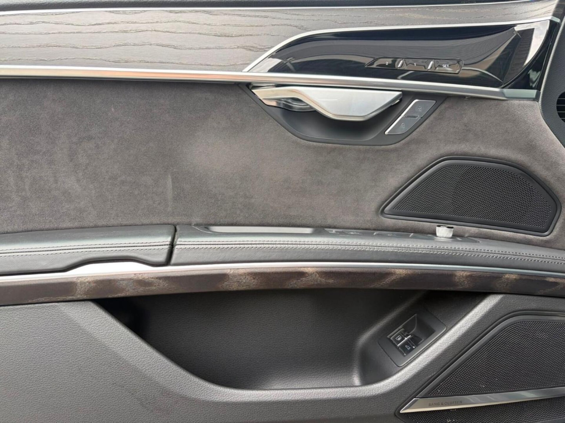 Audi A8 TFSI e